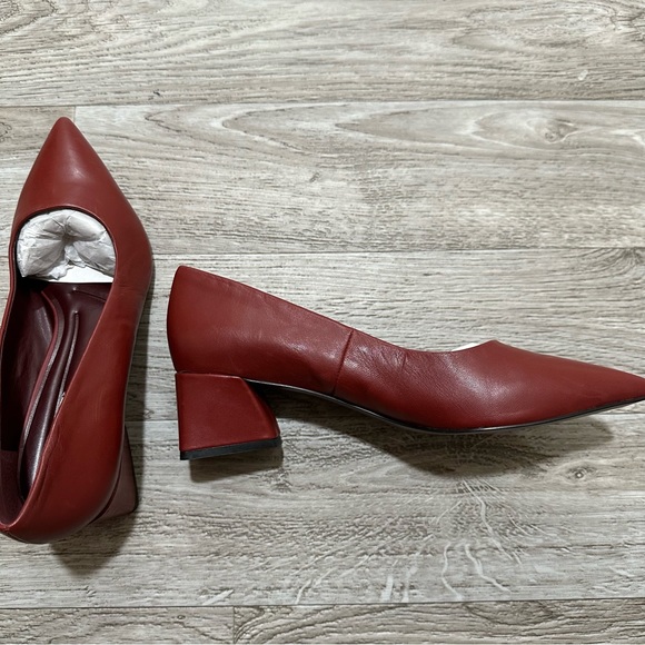 Franco Sarto Racer Pump - Picture 14 of 15